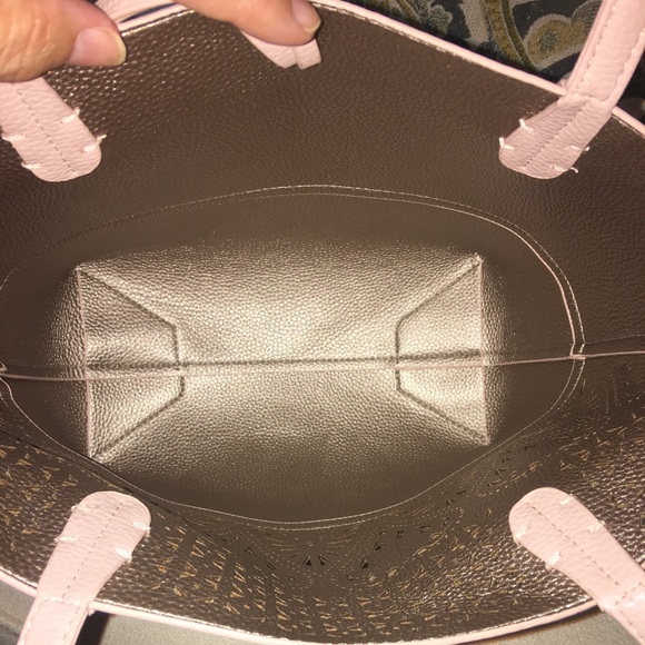 NWOT Vegan Leather Pink Cutout Tote Bag - Picture 8 of 8